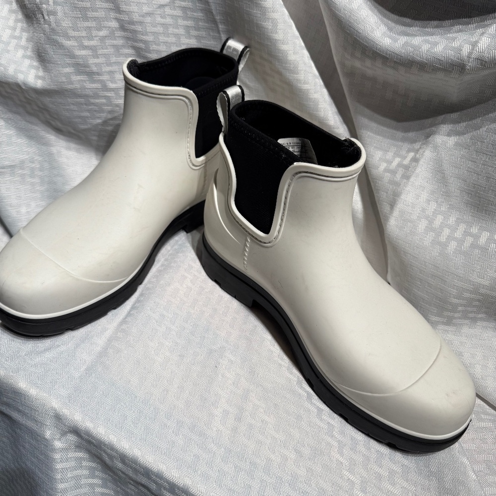 UGG White Rubber Droplet Ankle Boot